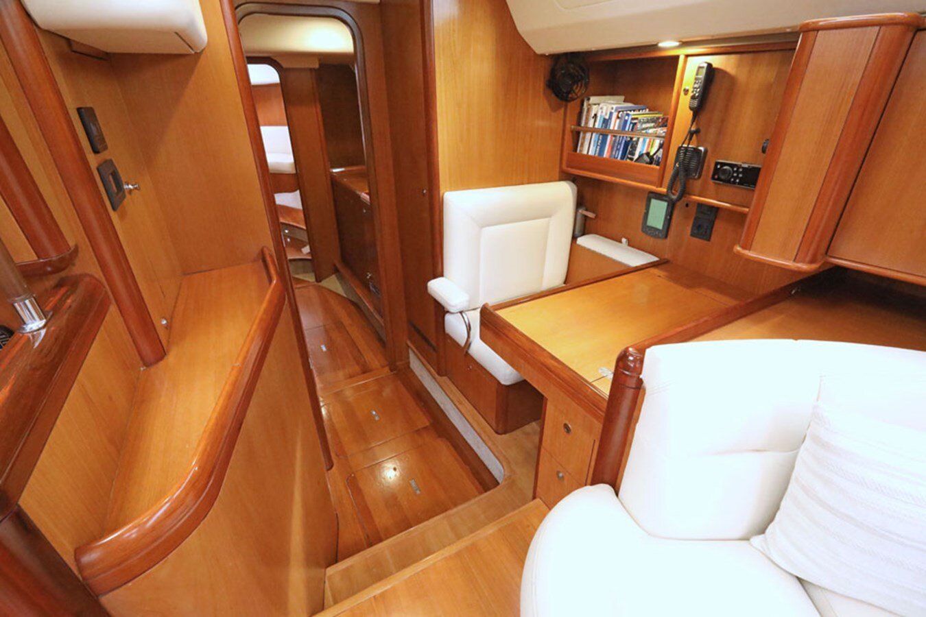 2003-moody-63-6-808d57