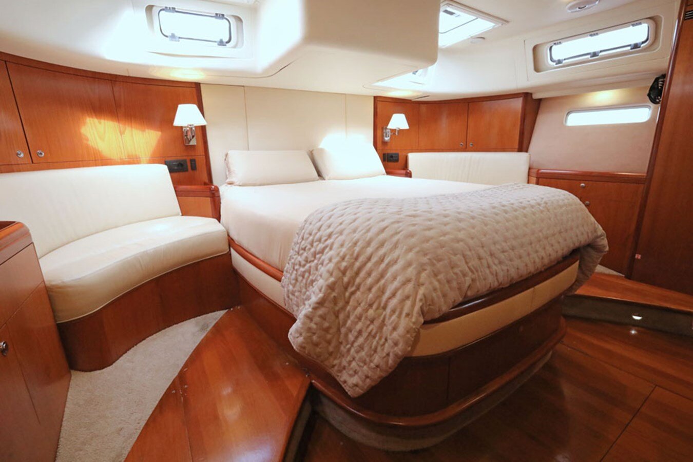 2003-moody-63-6-808d57