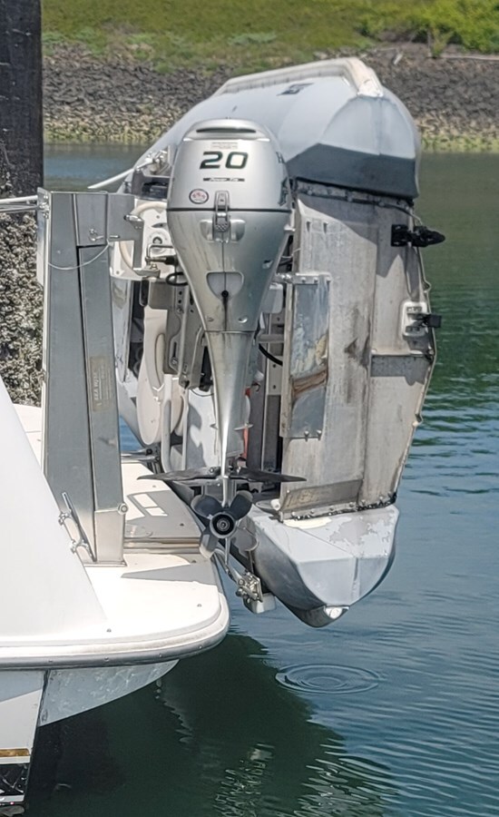 2003-navigator-40-10-9c8955