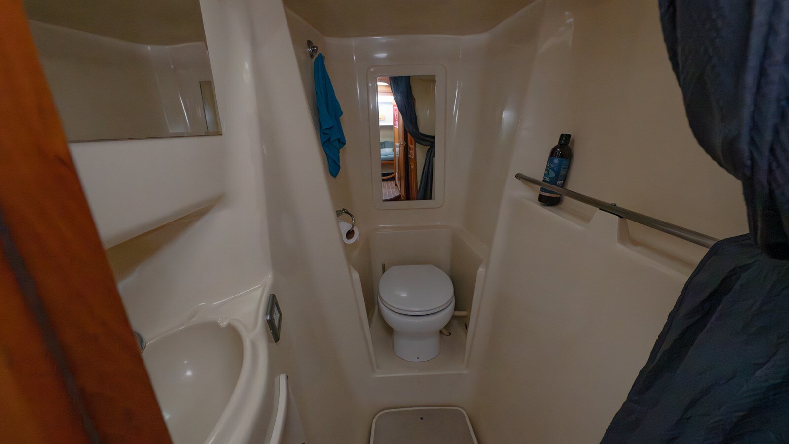 2003-perry-44-6-d48342