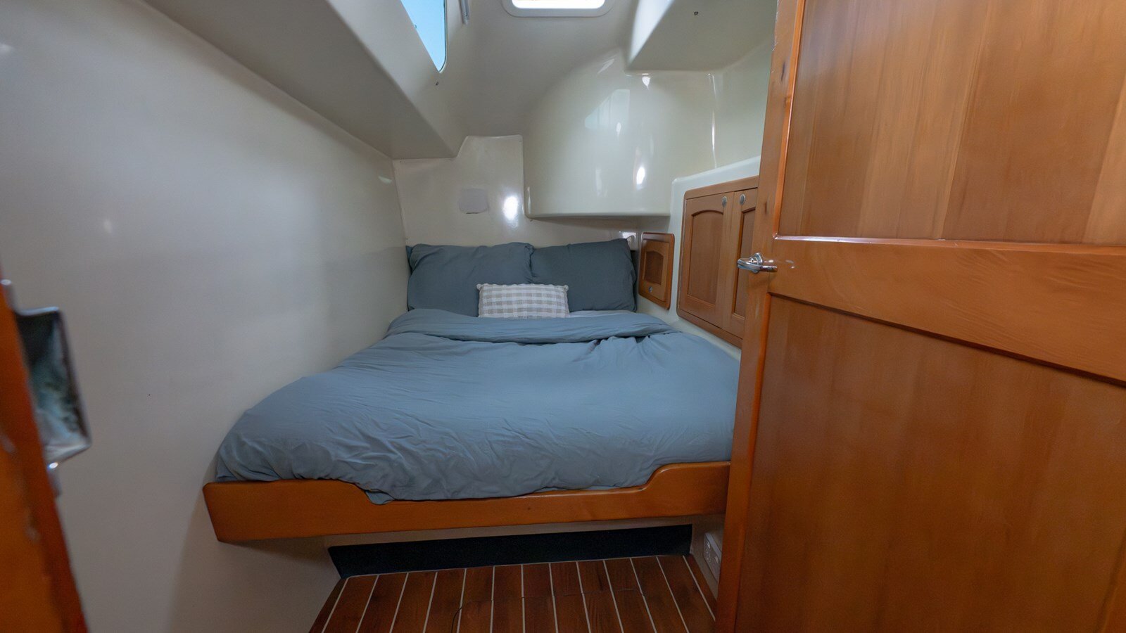 2003-perry-44-6-d48342