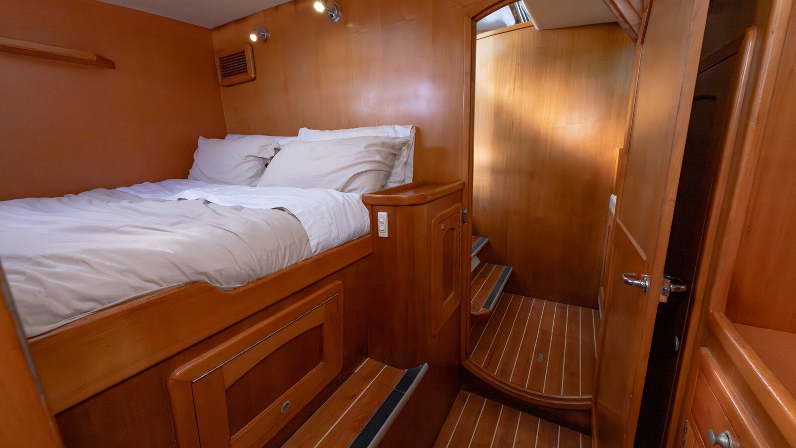 2003-perry-44-6-d48342