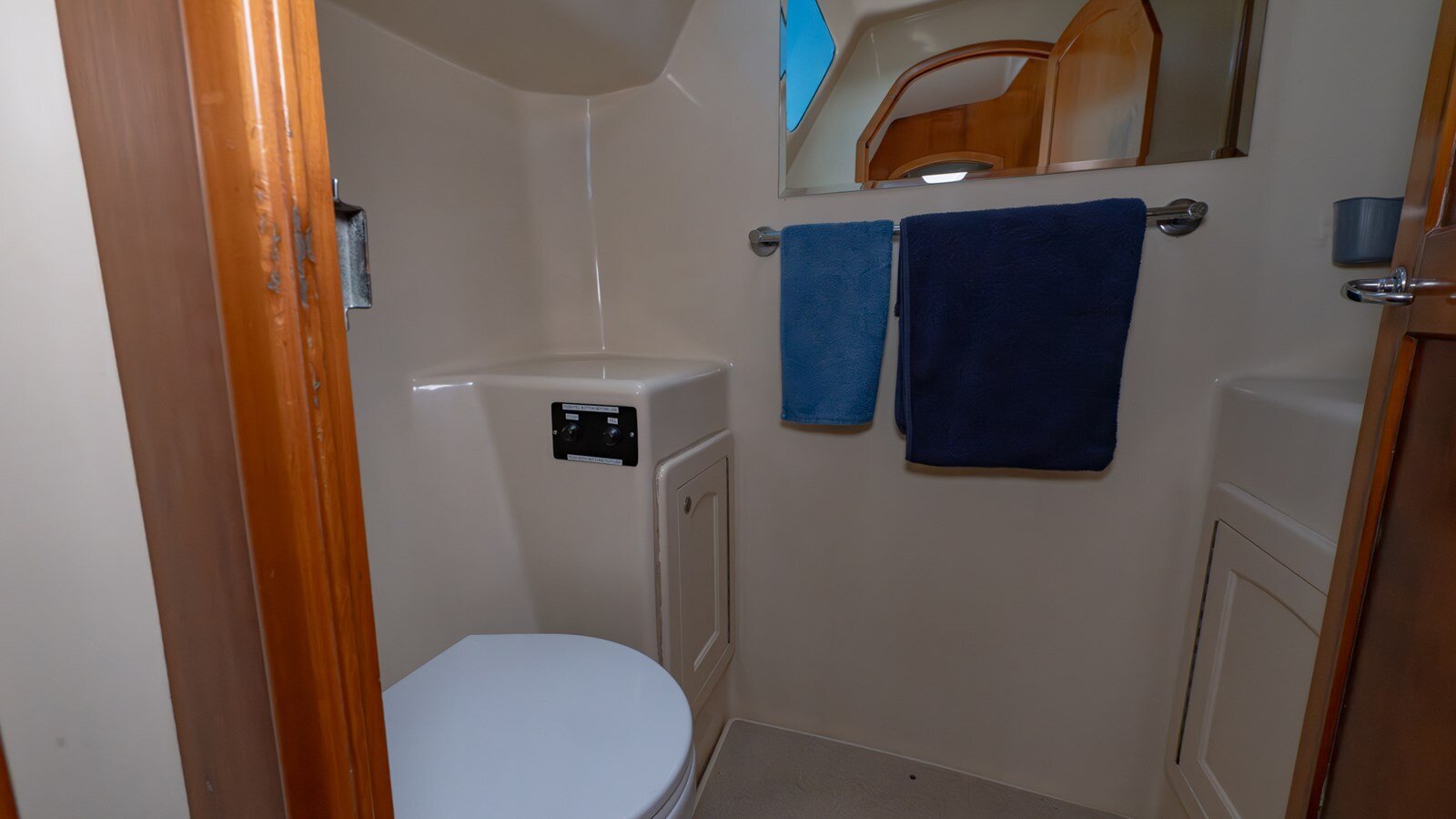 2003-perry-44-6-d48342