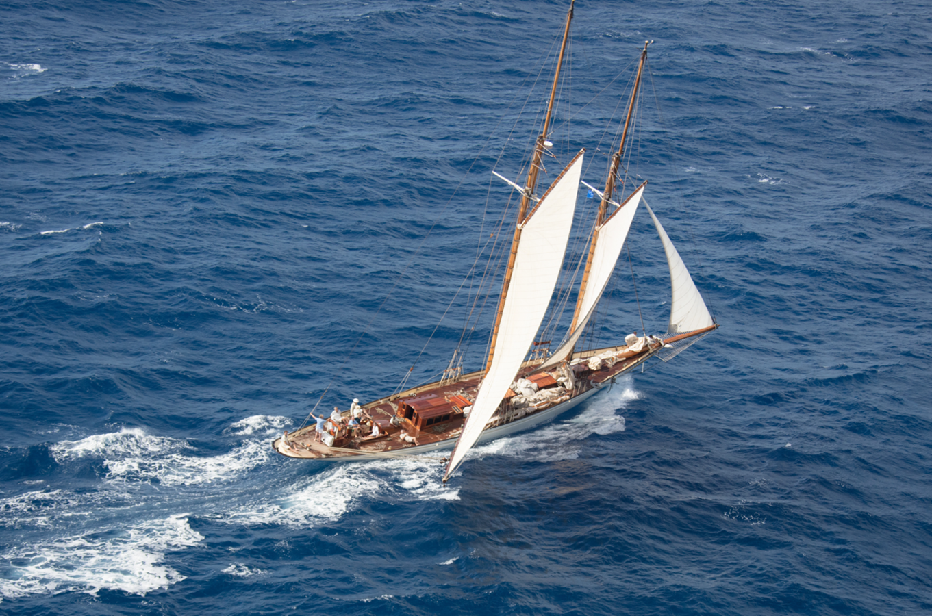 2003-schooner-101-9-bfc15f