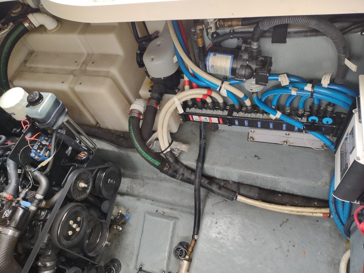 2003-sea-ray-33-4-dab025