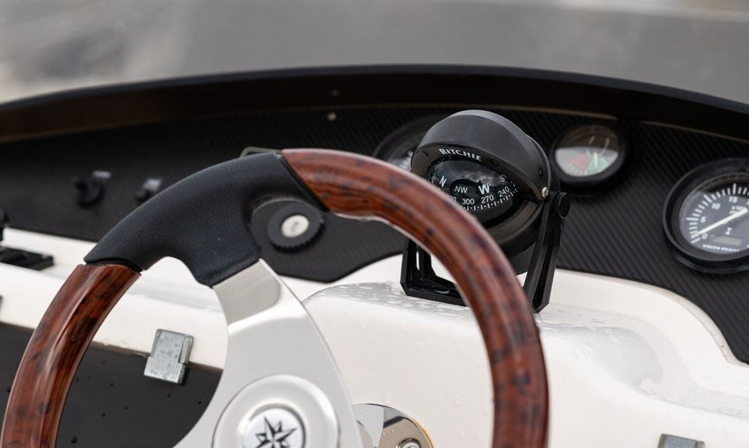 2004-astondoa-42-31a2ae