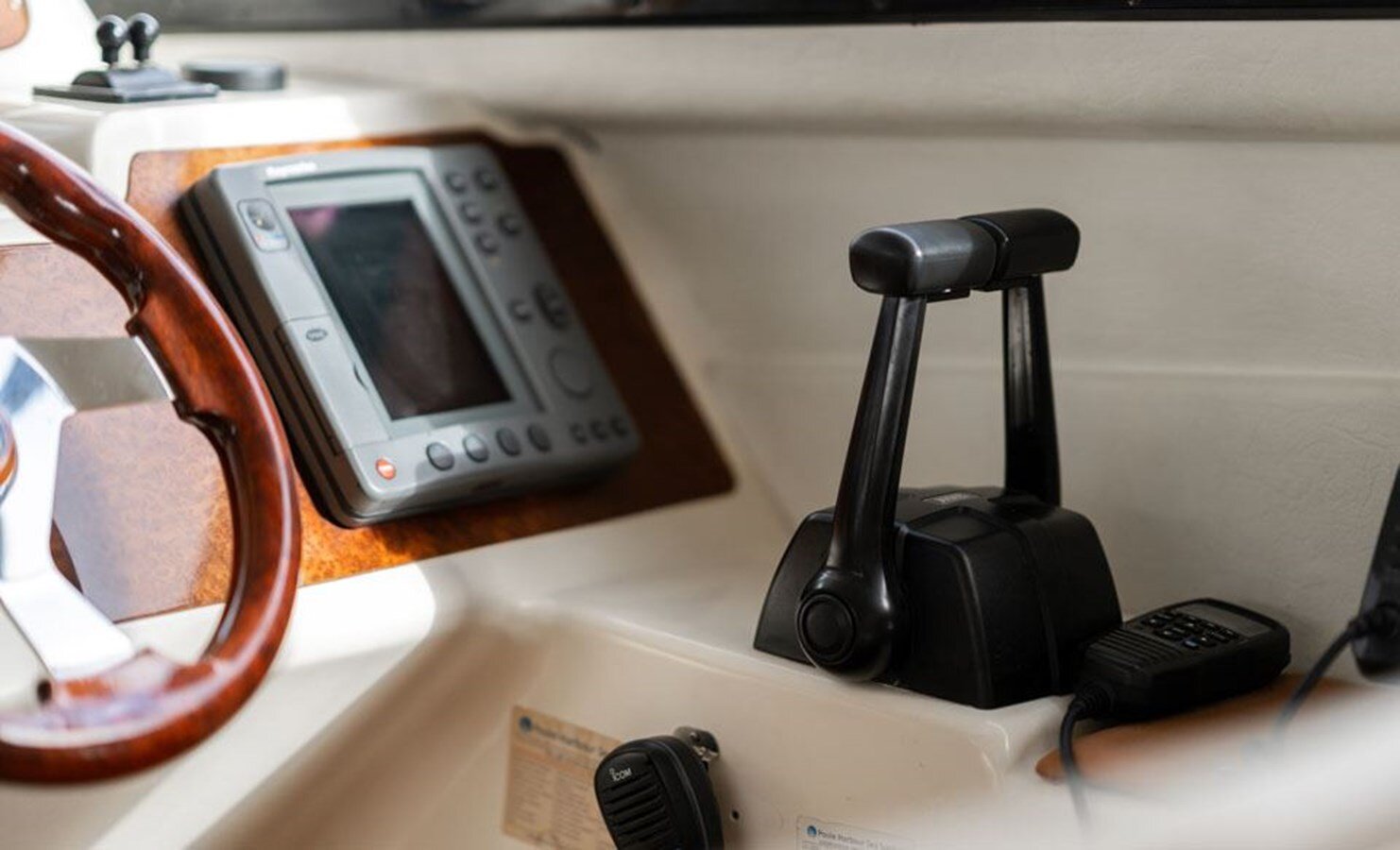 2004-astondoa-42-31a2ae