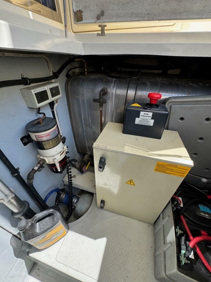 2004-azimut-yachts-43-46df14