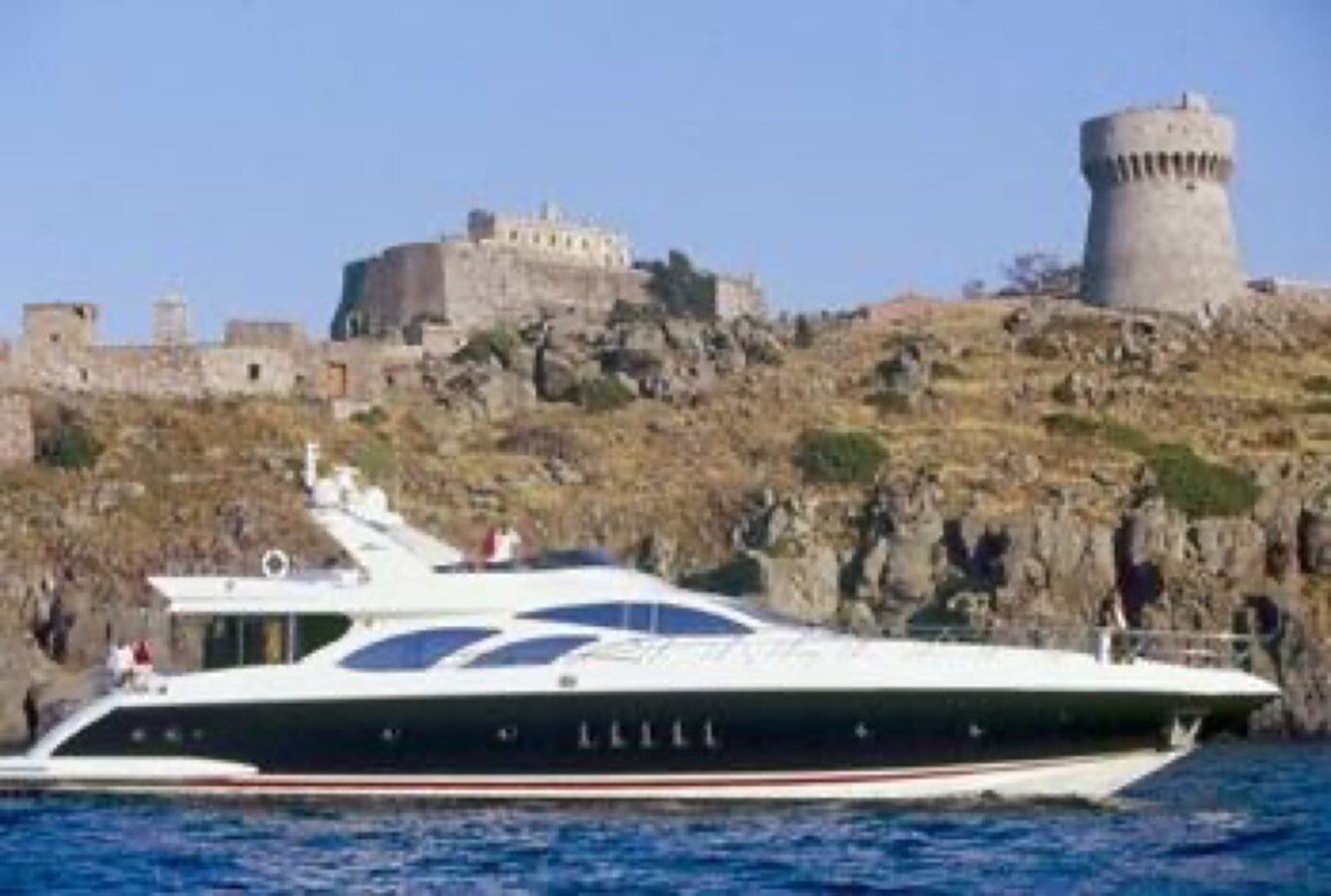 2004-azimut-yachts-97-7-021e27