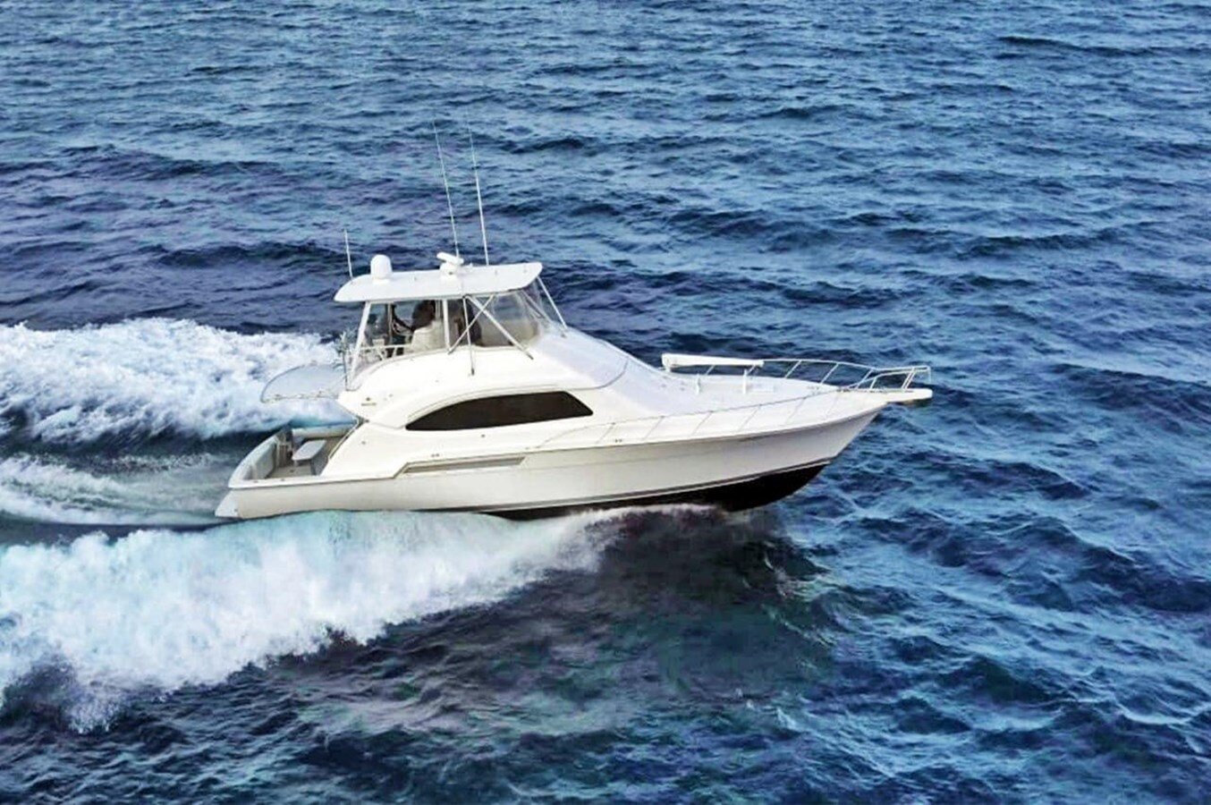 2004-bertram-51-c00bf5