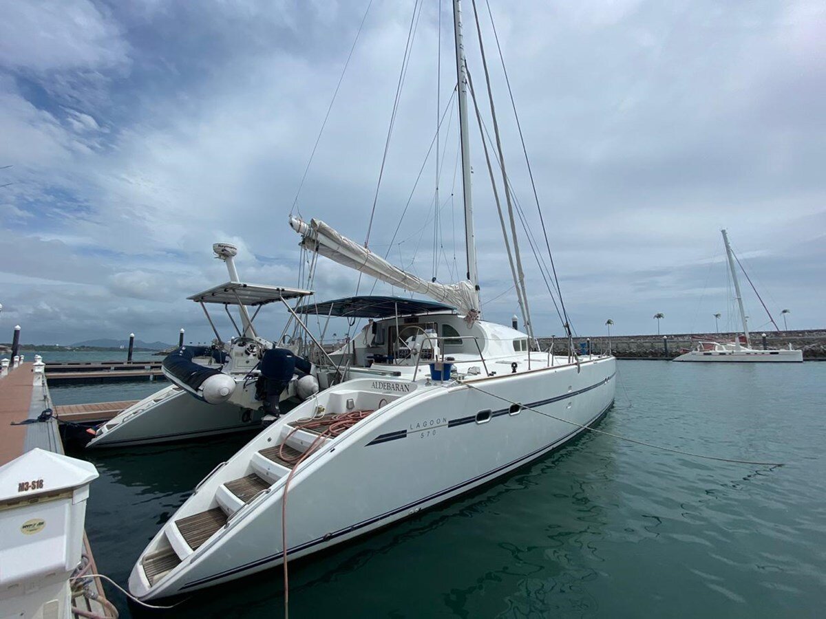 2004-cnb-yachts-55-11-c6b6ad