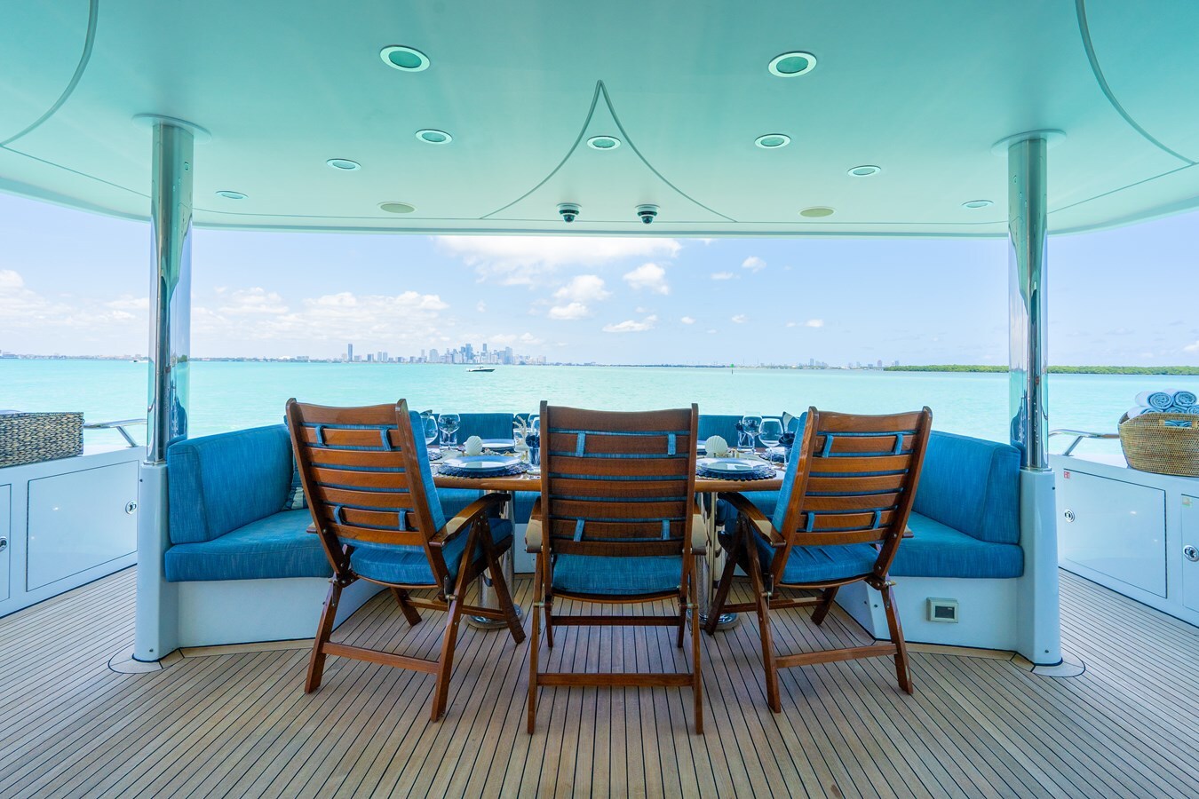 2004-crescent-yachts-120-a38bde