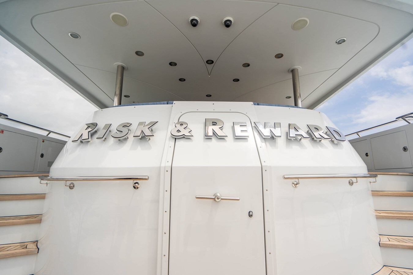 2004-crescent-yachts-120-a38bde