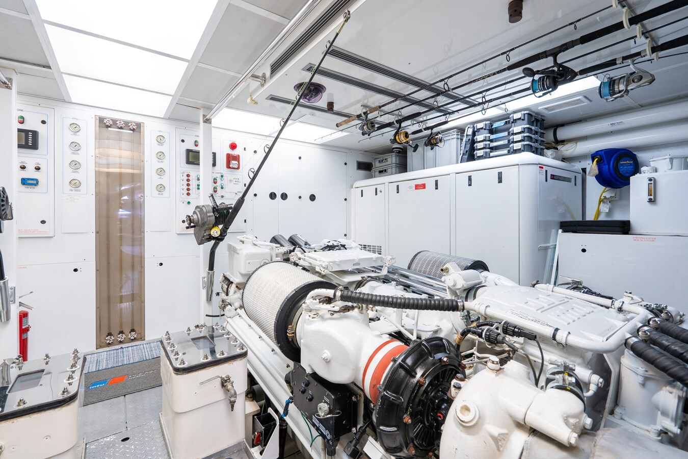 2004-crescent-yachts-120-a38bde