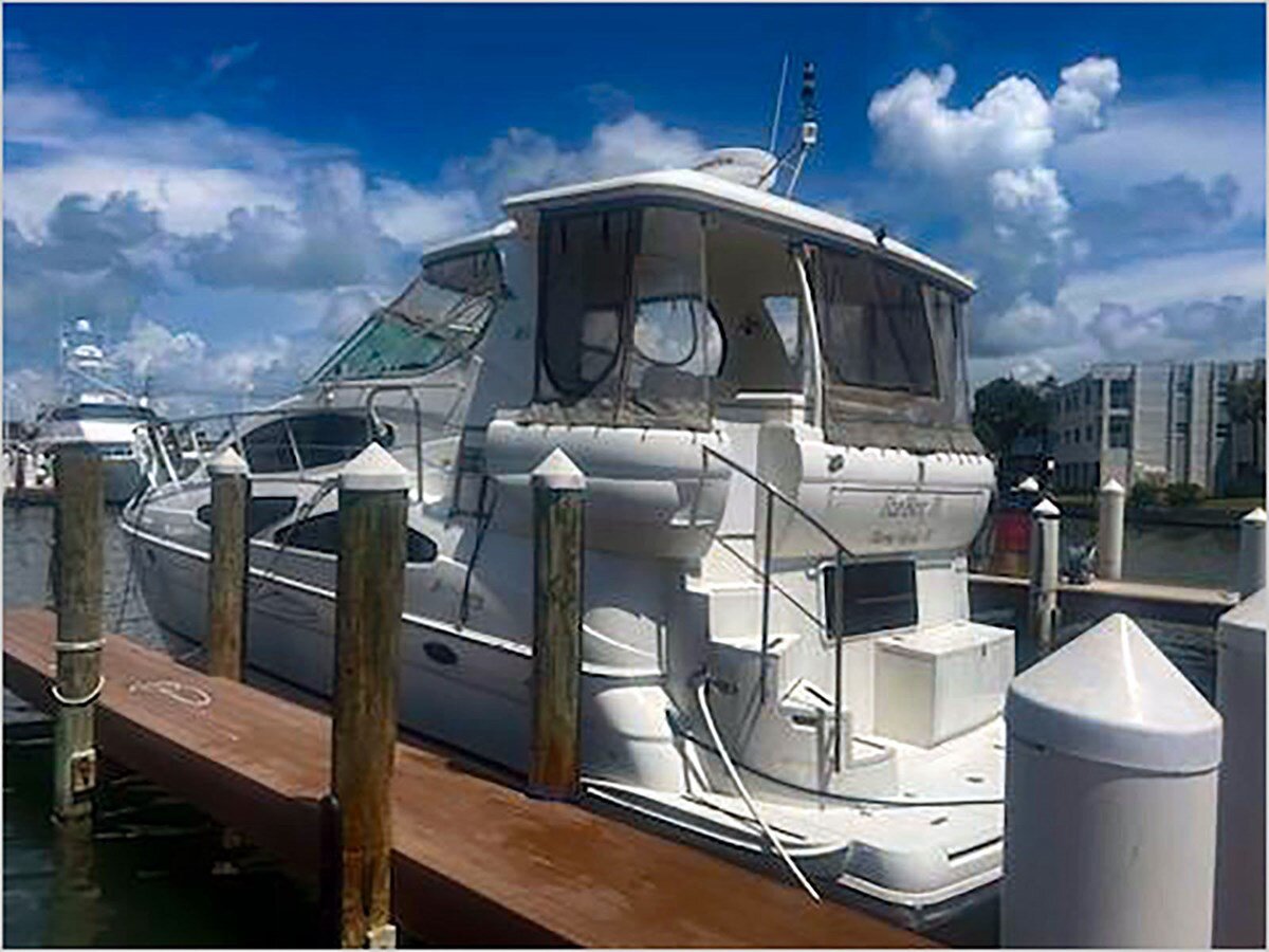 2004-cruisers-yachts-41-1-1b9605