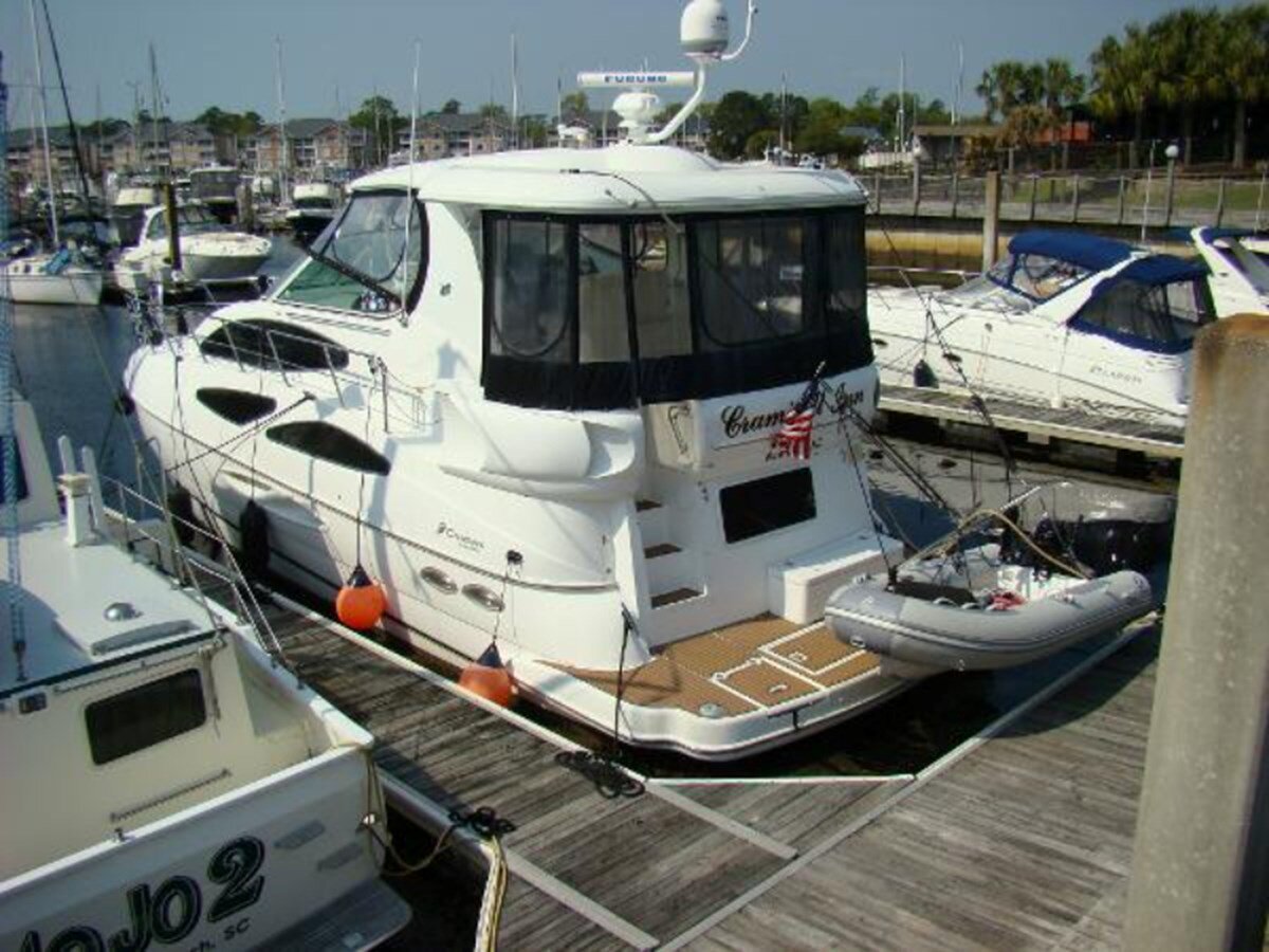 2004-cruisers-yachts-45-f7a5fb