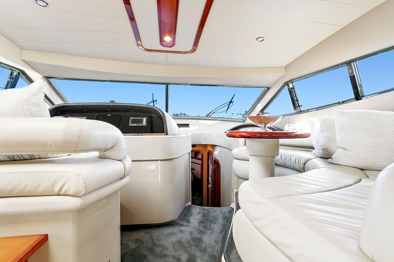 2004-ferretti-yachts-60-e280d0