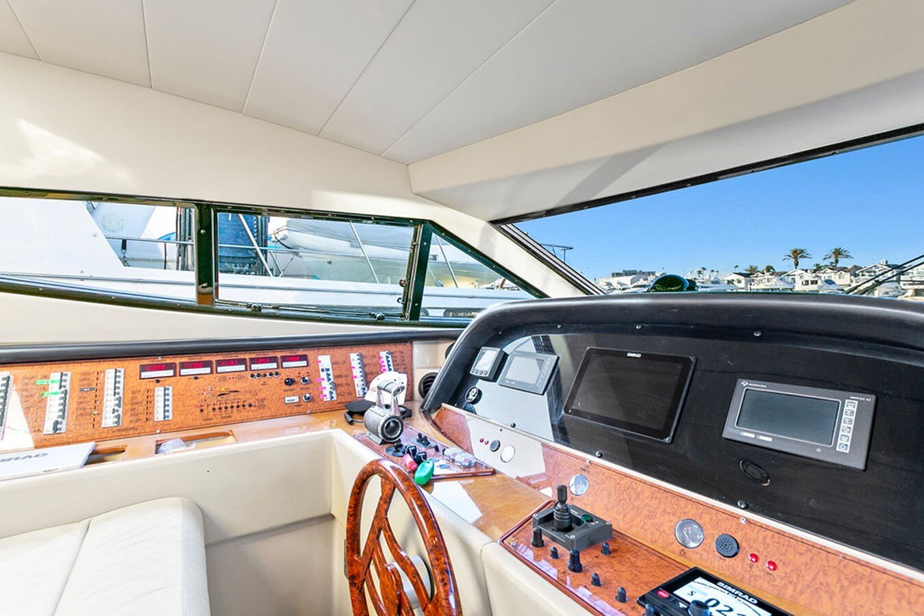 2004-ferretti-yachts-60-e280d0