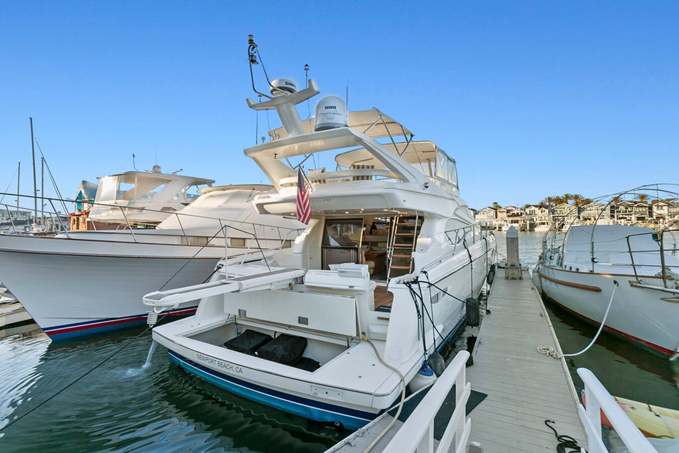2004-ferretti-yachts-60-e280d0