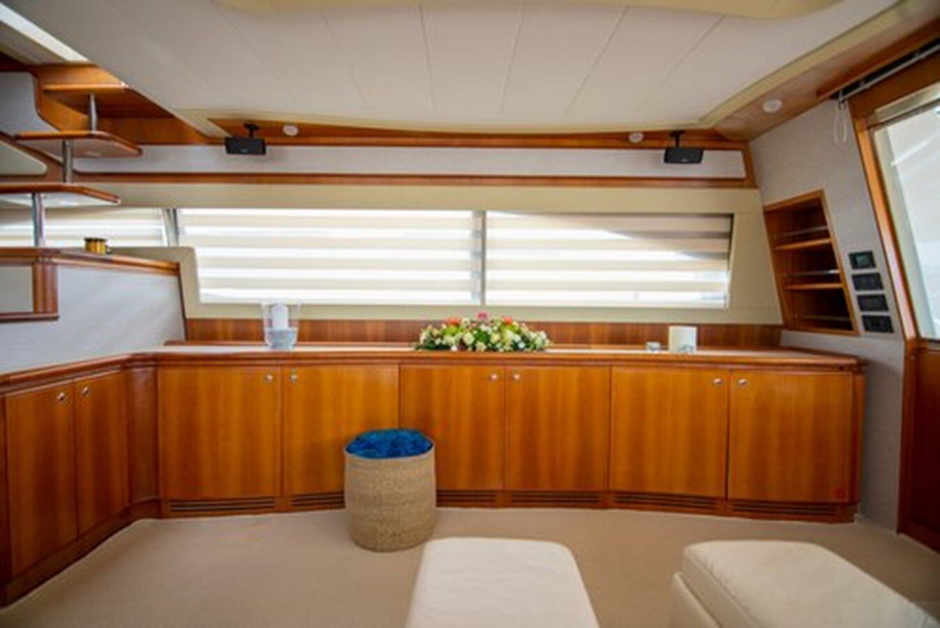 2004 FERRETTI YACHTS 77' 2