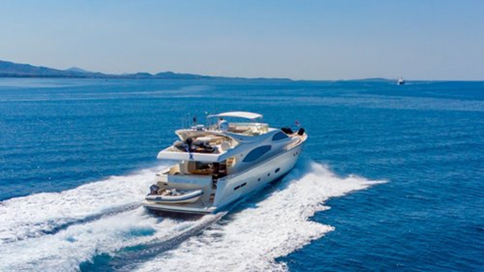 2004 FERRETTI YACHTS 77' 2