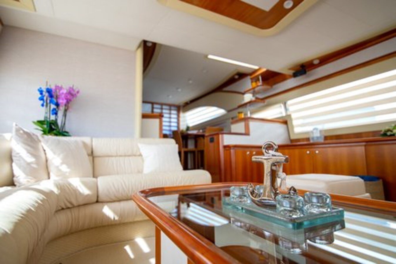 2004 FERRETTI YACHTS 77' 2