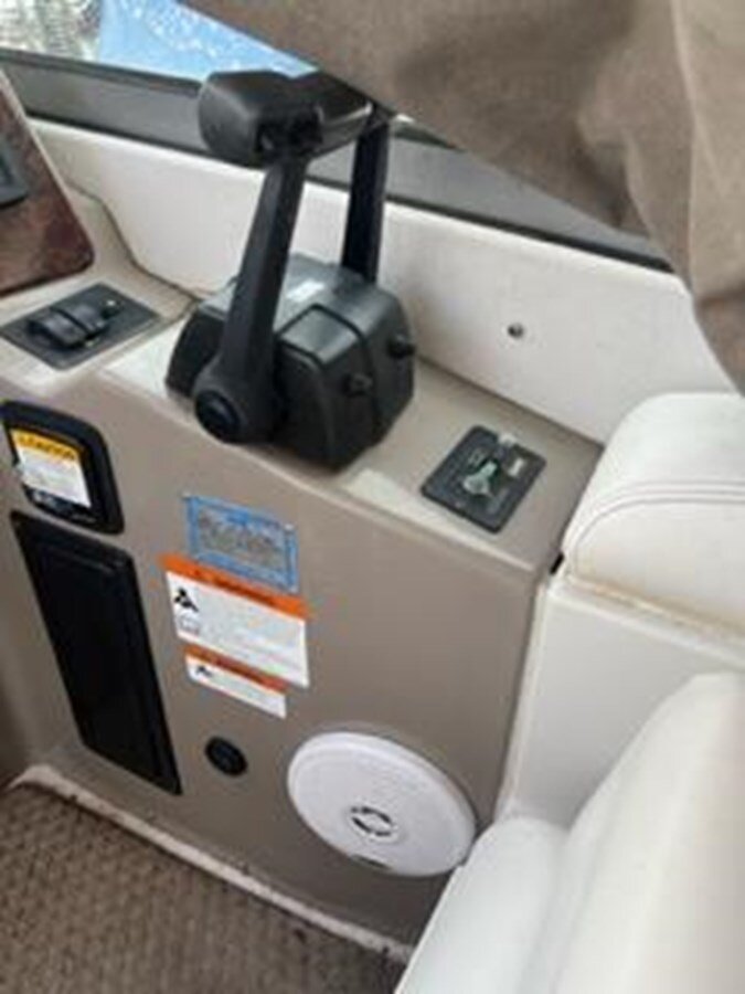 2004-four-winns-28-ffc465