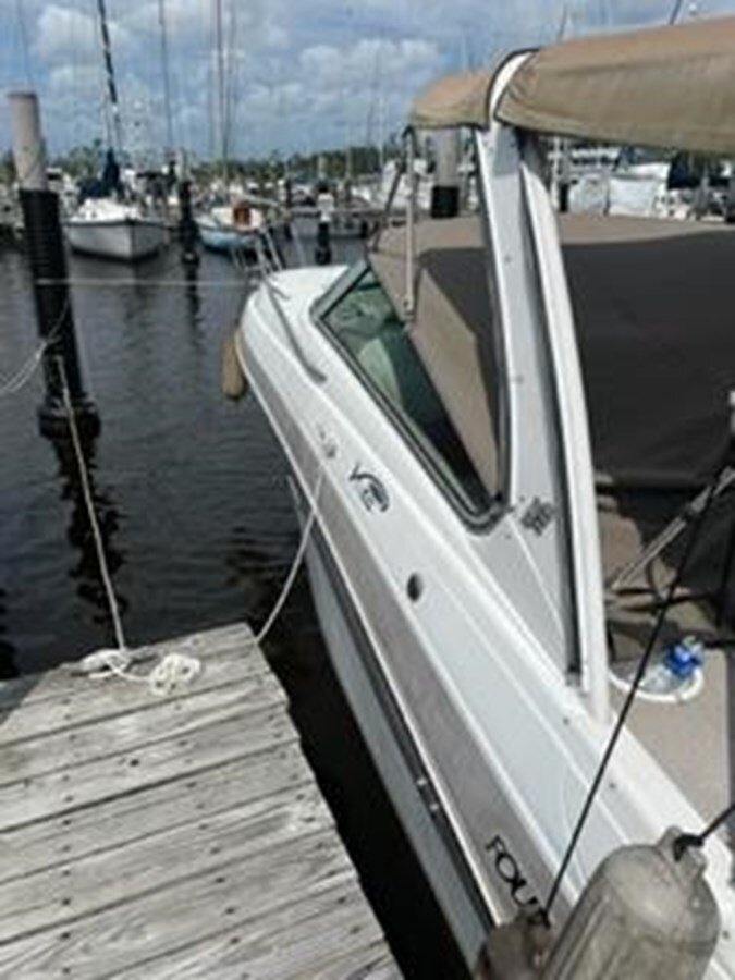 2004-four-winns-28-ffc465