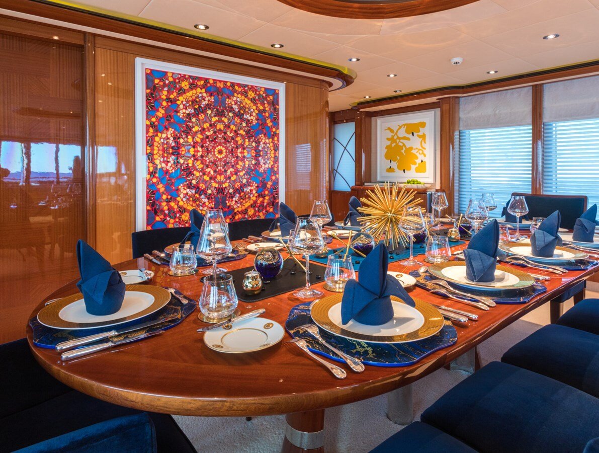 2004 HAKVOORT 152' 1