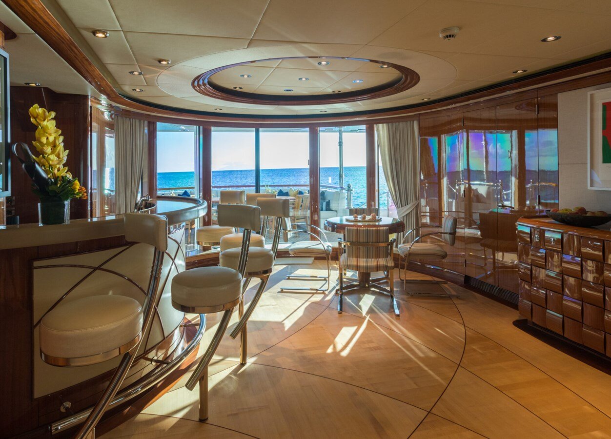 2004 HAKVOORT 152' 1