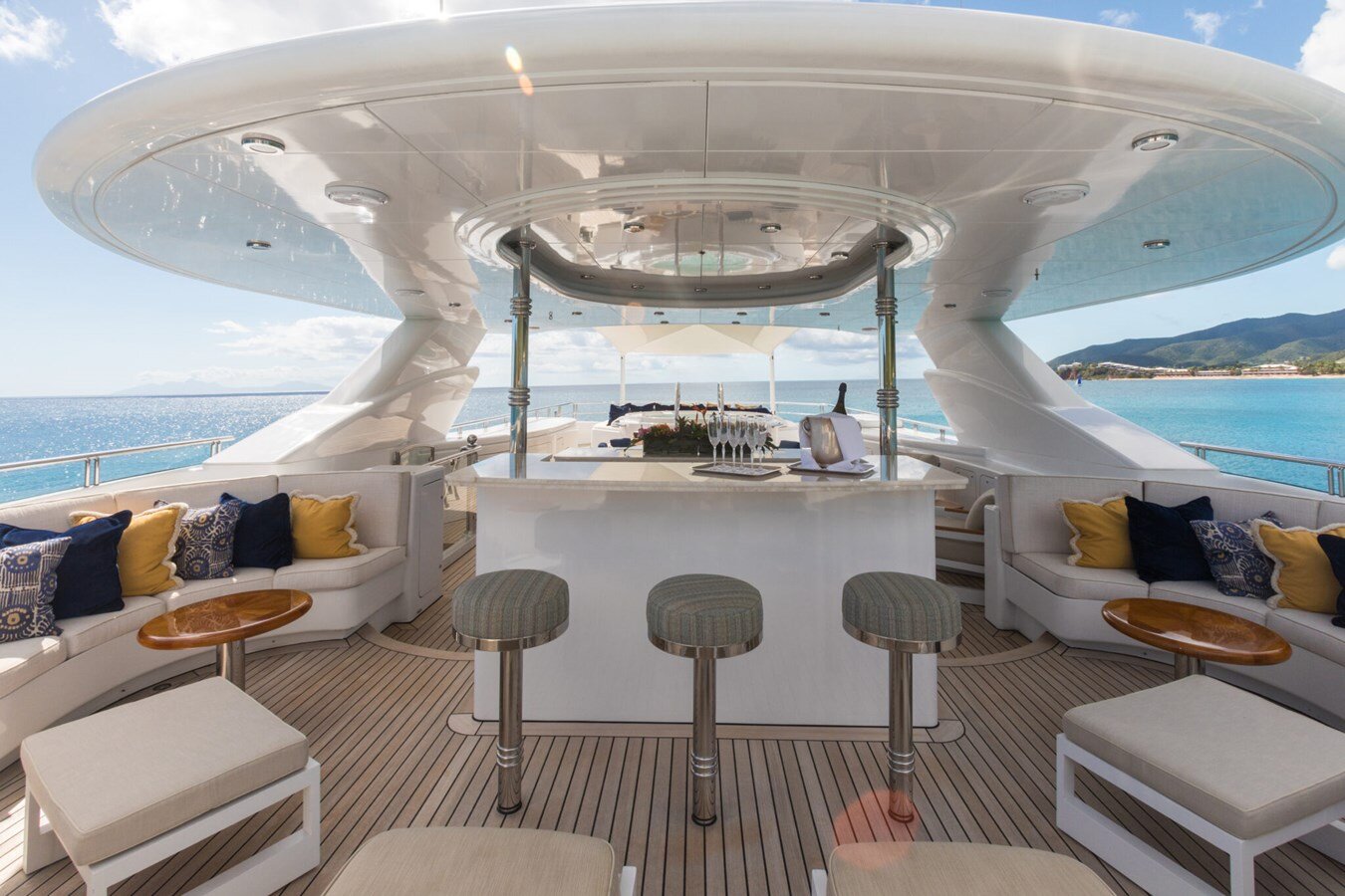 2004 HAKVOORT 152' 1