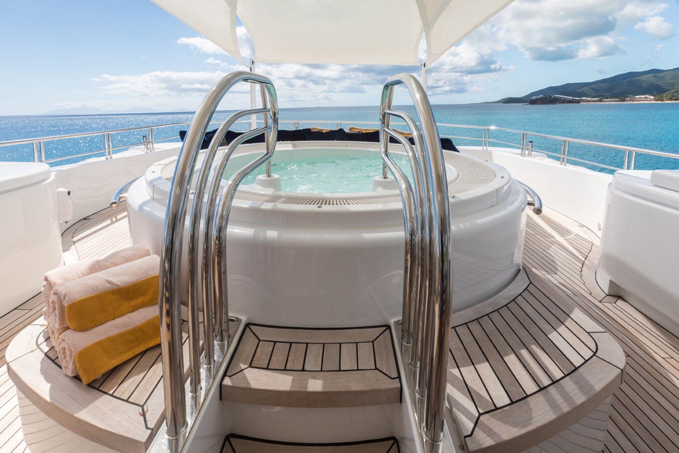 2004 HAKVOORT 152' 1