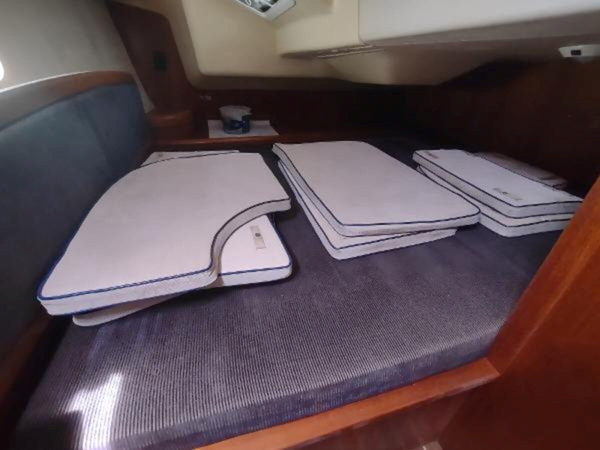 2004-hunter-35-8-c0824c