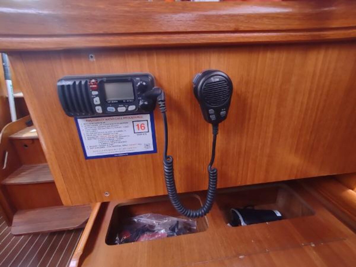 2004-hunter-35-8-c0824c