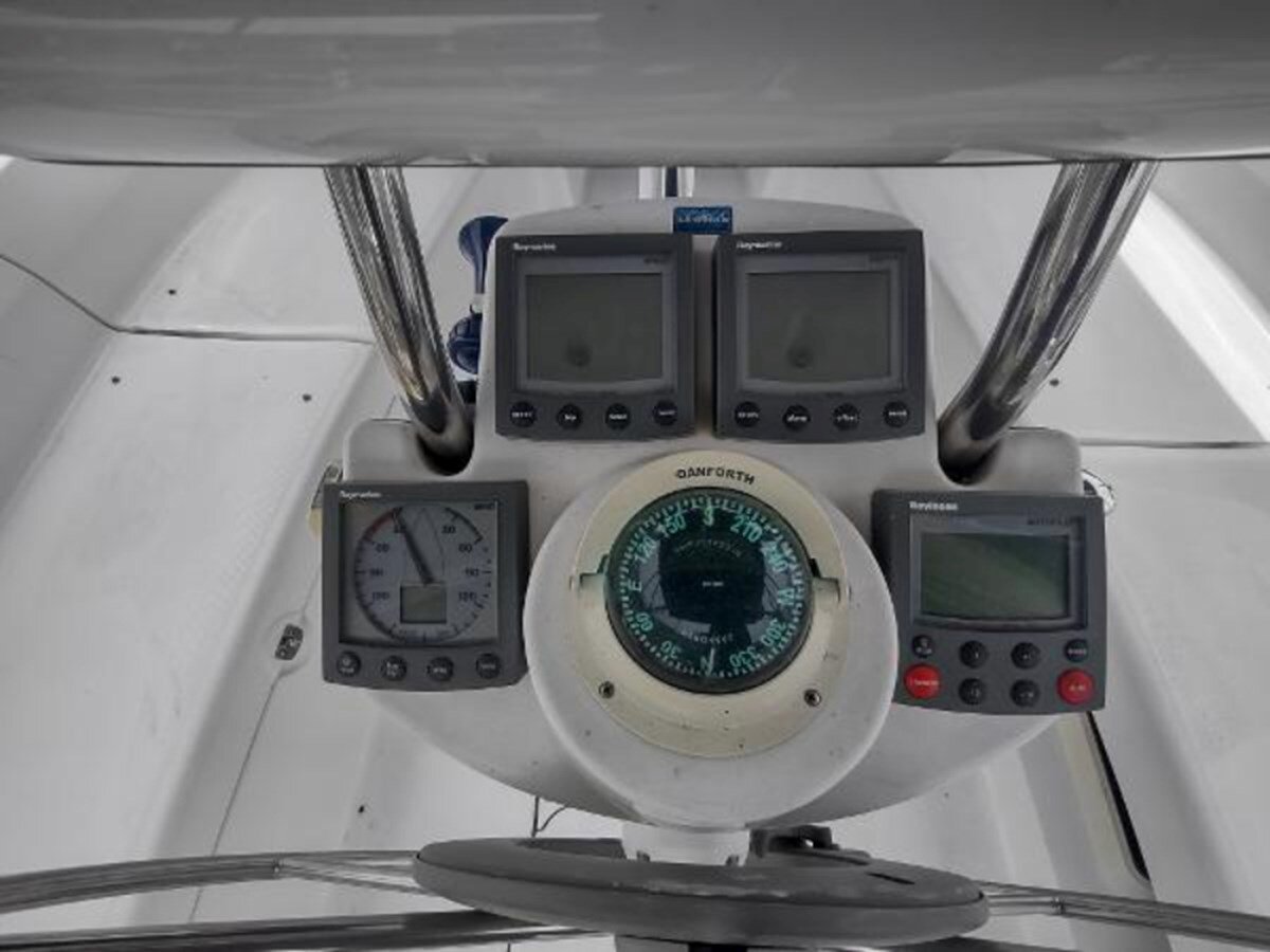 2004-hunter-35-8-c0824c