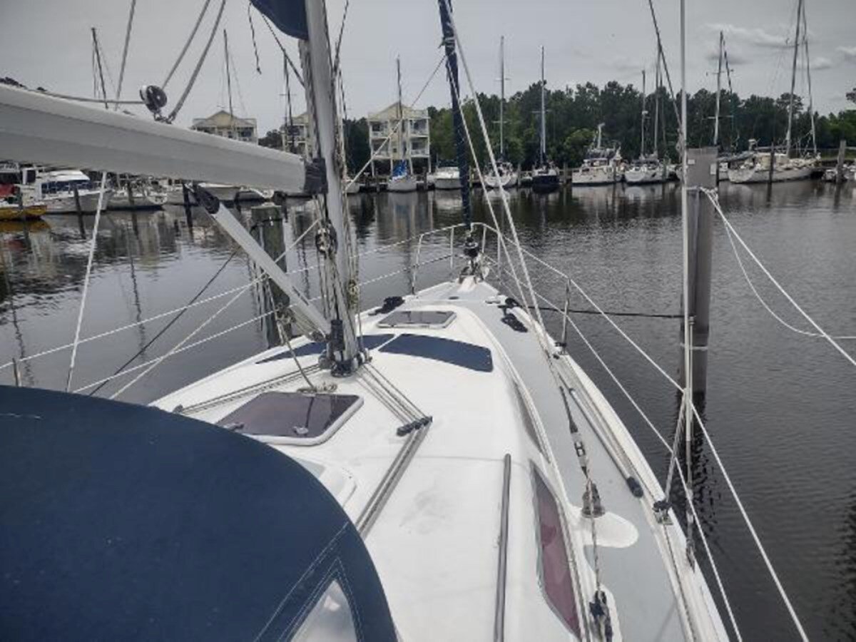 2004-hunter-35-8-c0824c