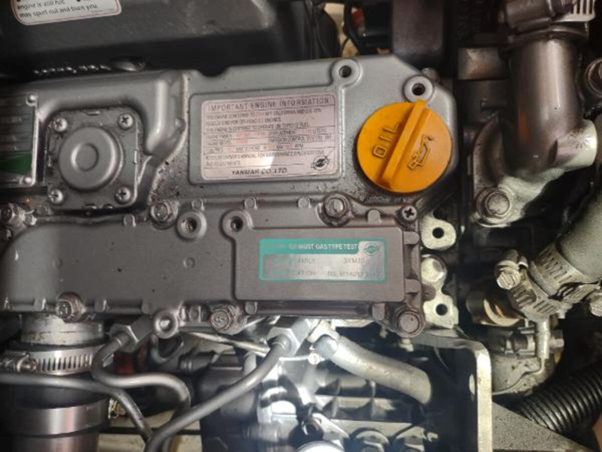 2004-hunter-35-8-c0824c