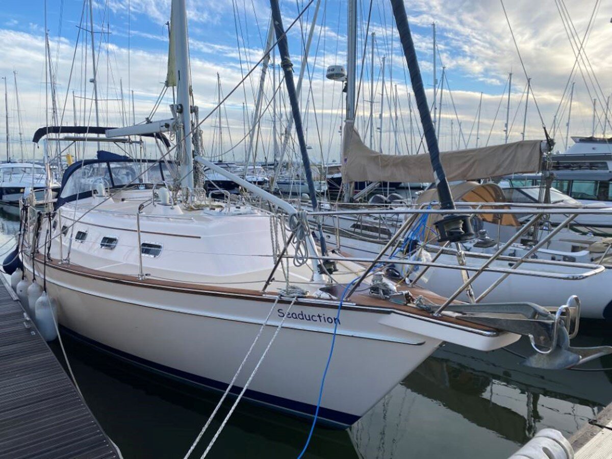 2004-island-packet-yachts-37-10-88c88e