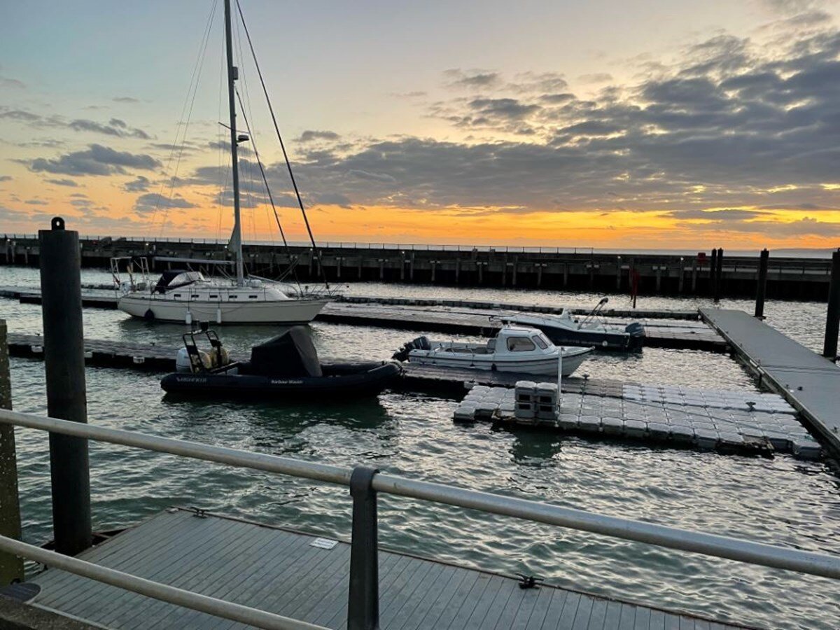 2004-island-packet-yachts-37-10-88c88e