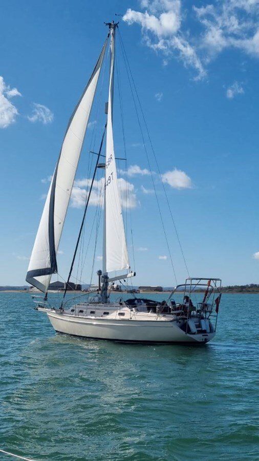 2004-island-packet-yachts-37-10-88c88e