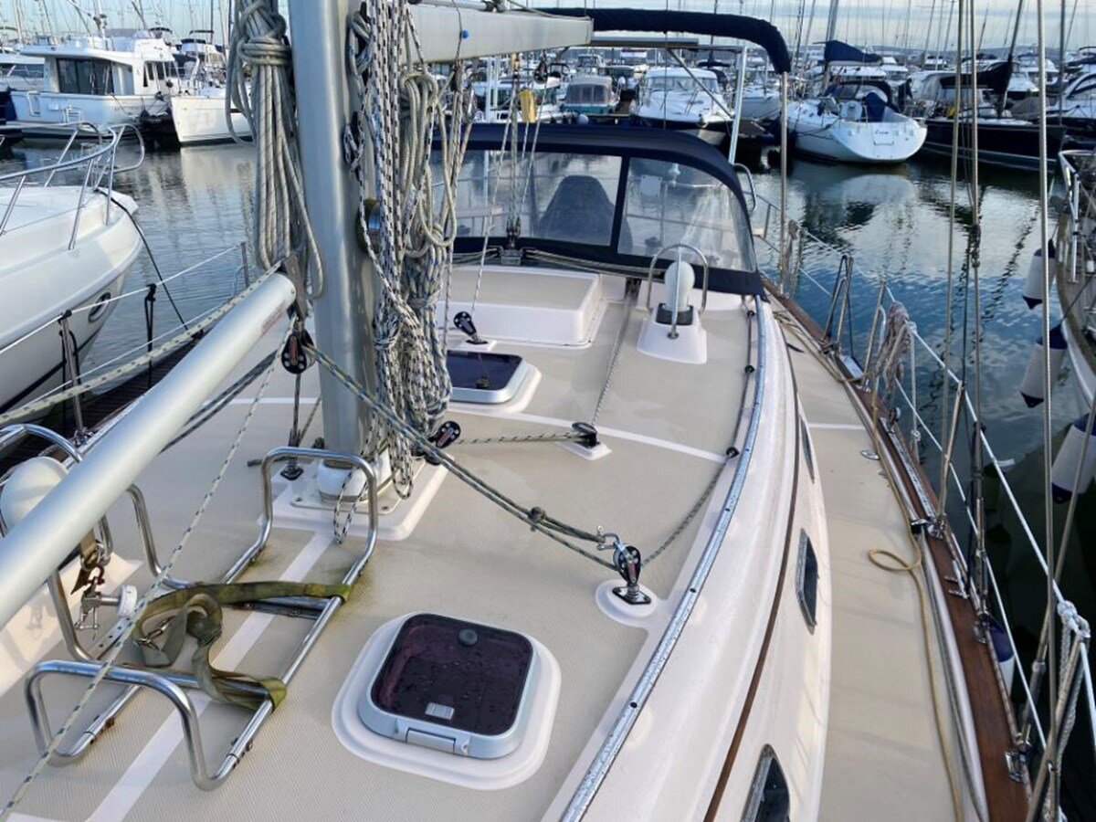 2004-island-packet-yachts-37-10-88c88e