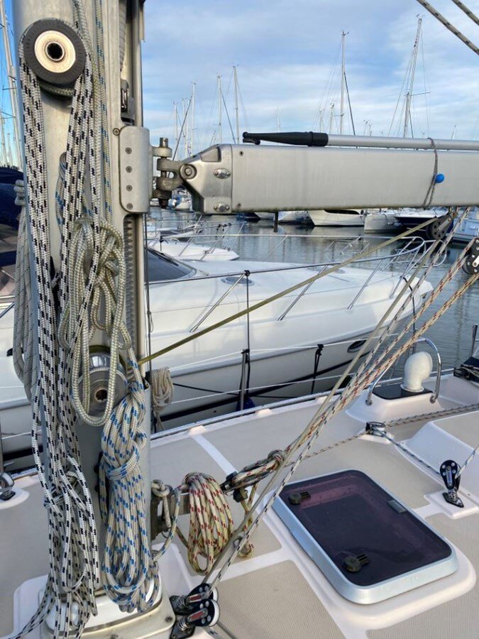 2004-island-packet-yachts-37-10-88c88e