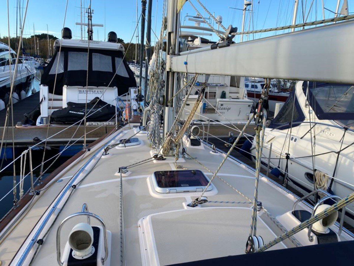 2004-island-packet-yachts-37-10-88c88e