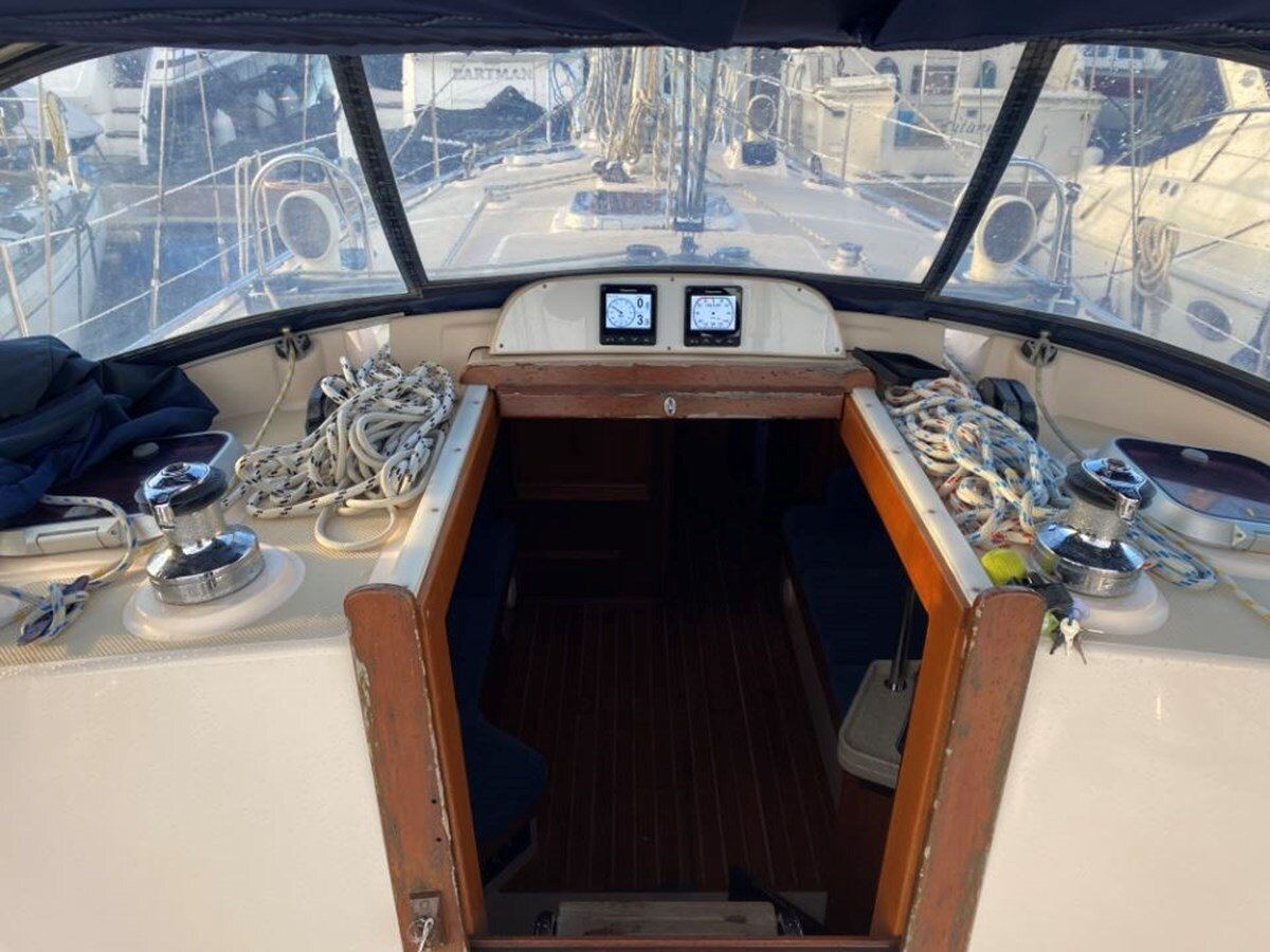 2004-island-packet-yachts-37-10-88c88e