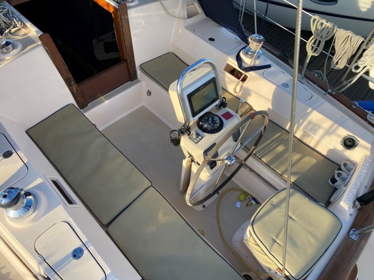 2004-island-packet-yachts-37-10-88c88e