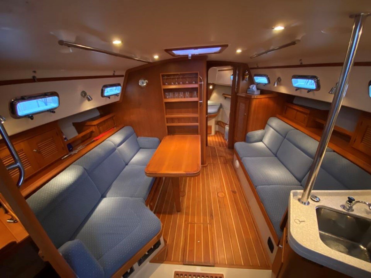 2004-island-packet-yachts-37-10-88c88e