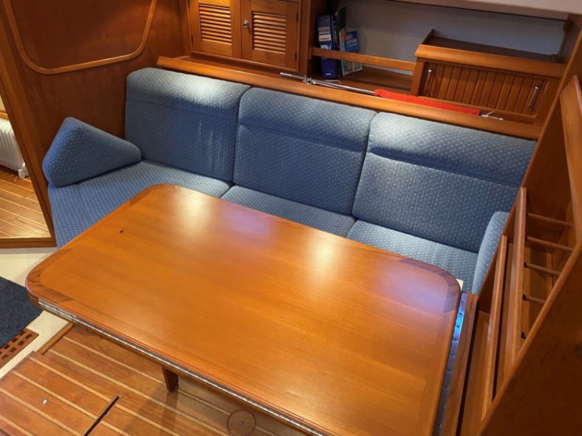 2004-island-packet-yachts-37-10-88c88e