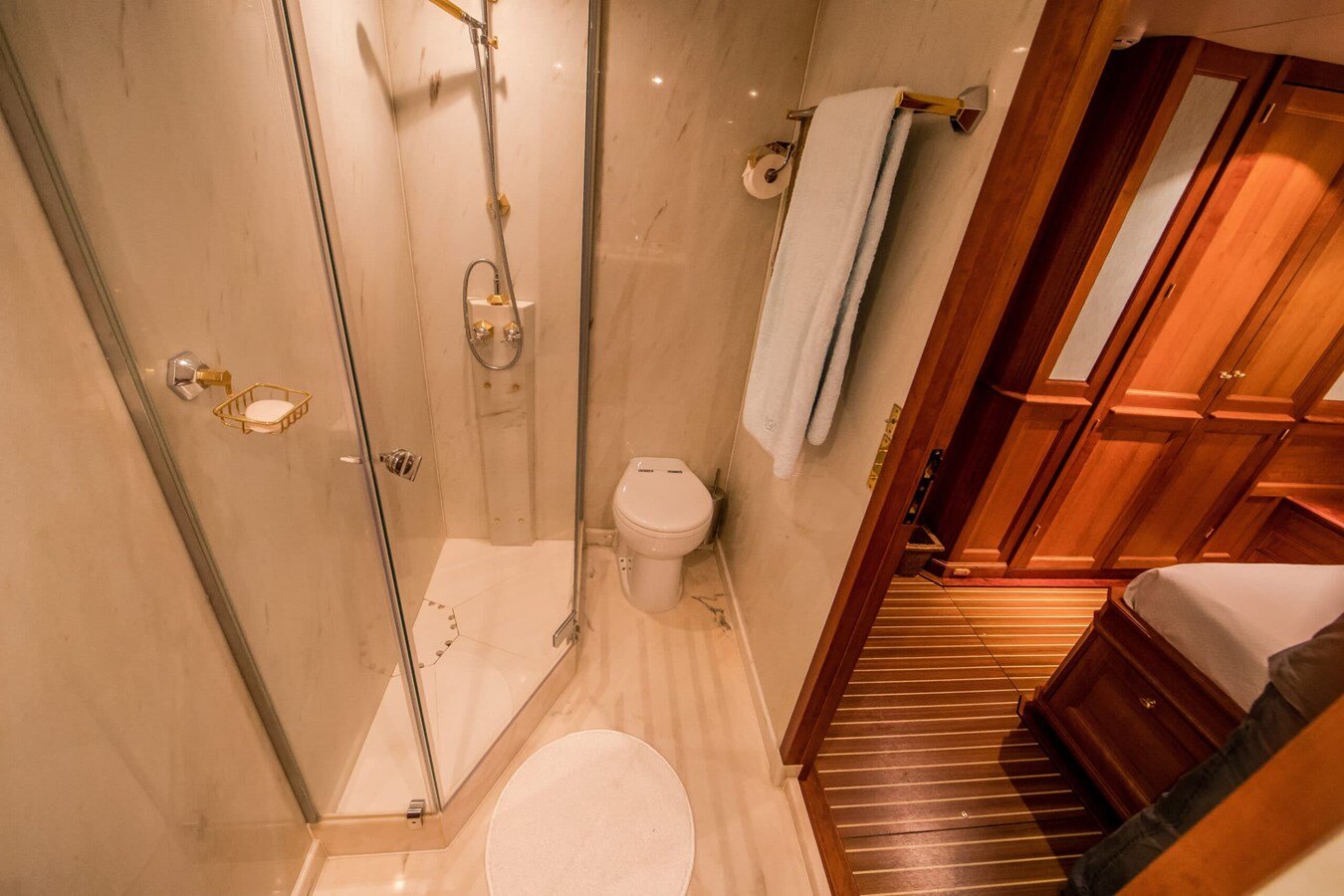 2004-jmv-98-6-5c0b29