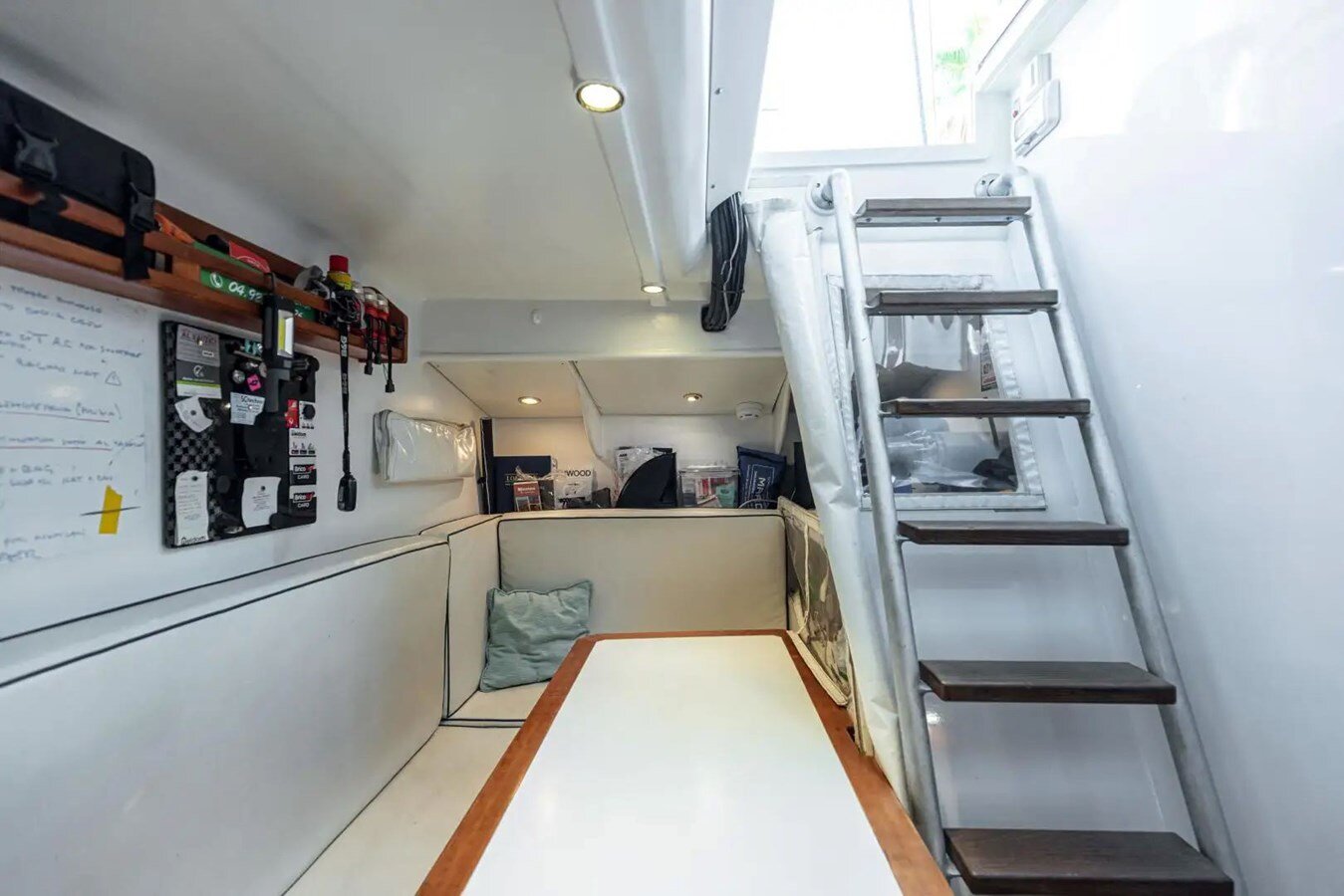 2004-jmv-98-6-5c0b29