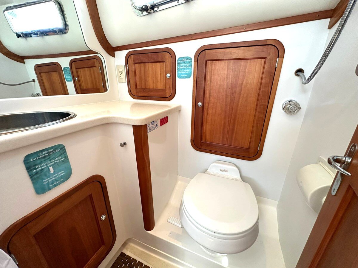 2004-legacy-34-11285a